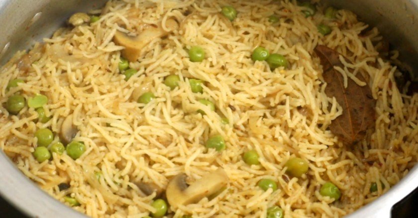 mushroom matar pulao recipe