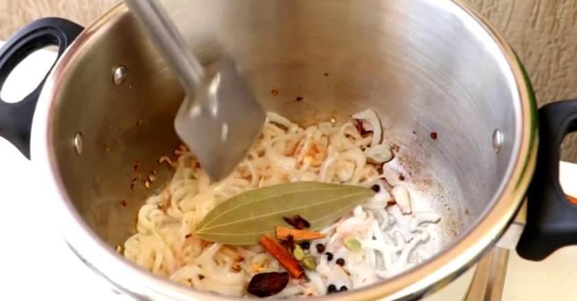 Mushroom pulao recipe in Hindi