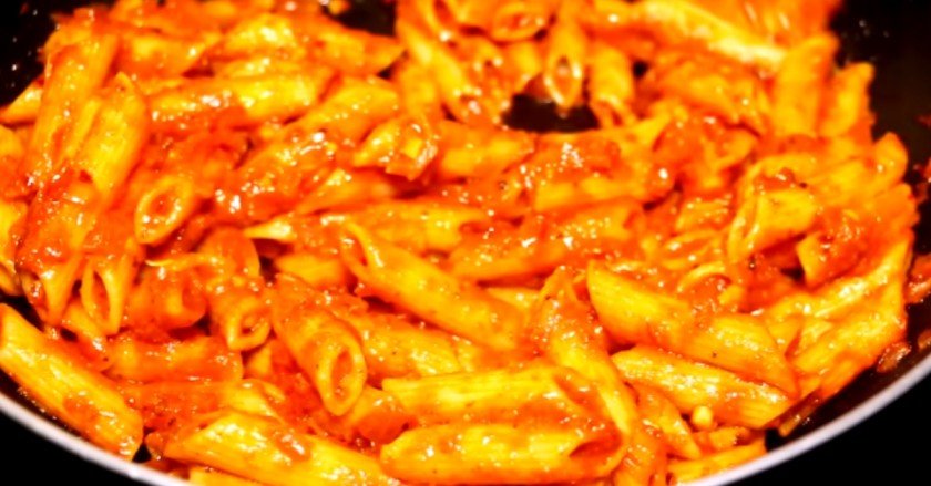 red sauce pasta ghar par kaise banaen