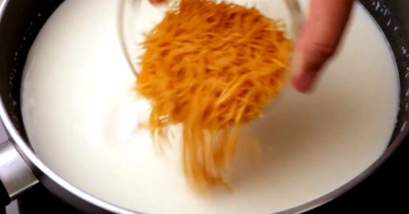 how to make seviyan kheer at home